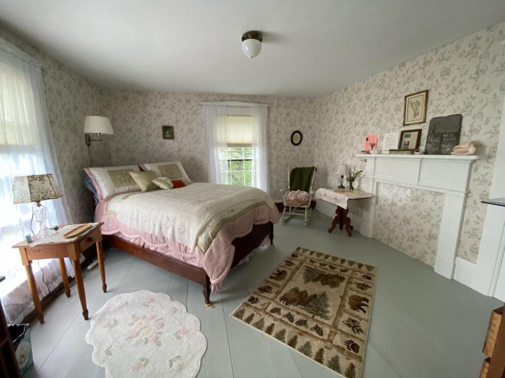 Sewall House Yoga Retreat Island Falls Экстерьер фото